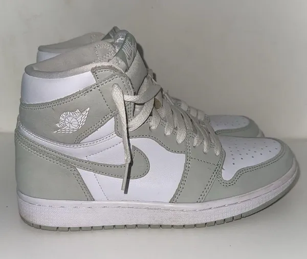 Nike Jordan 1 - Image 6