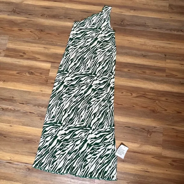 ASOS Green Zebra Plisse One Shoulder Maxi Dress Size 12 Resortwear Vacation NWT - Image 5