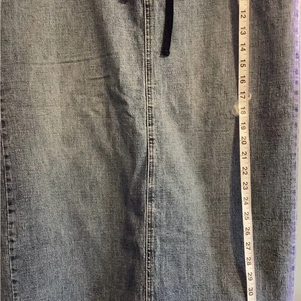 Old Navy Stretch Just Below The Waist Denim Jean Skirt Women Size 12 - Image 3