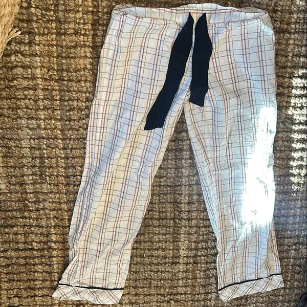 Trovata 100% Cotton Two Piece Pajama Set Size Small - Image 2