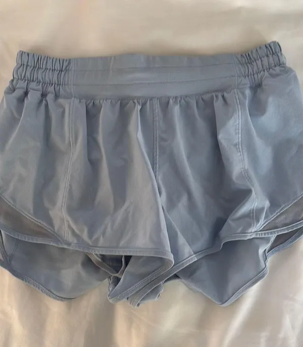 Lululemon Hotty Hot Short 2.5” - Image 2