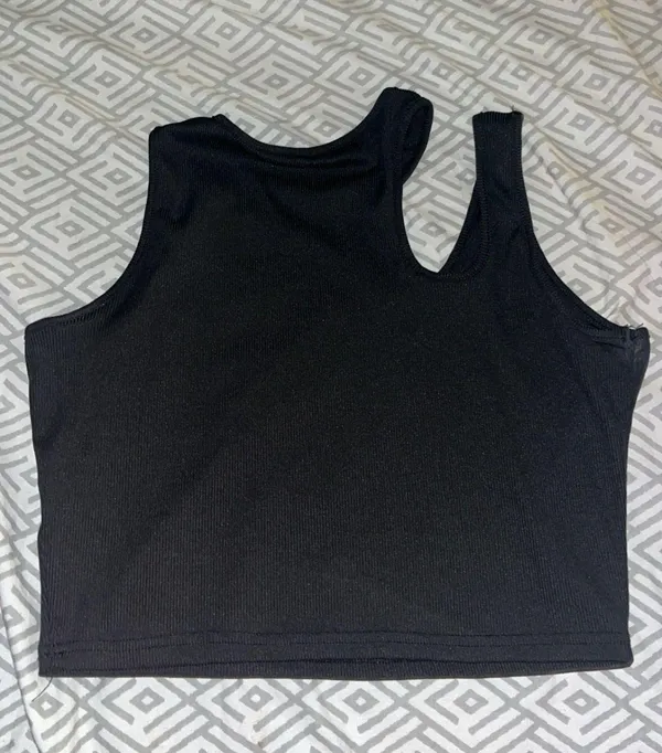 SheIn Cropped Tank - Image 2