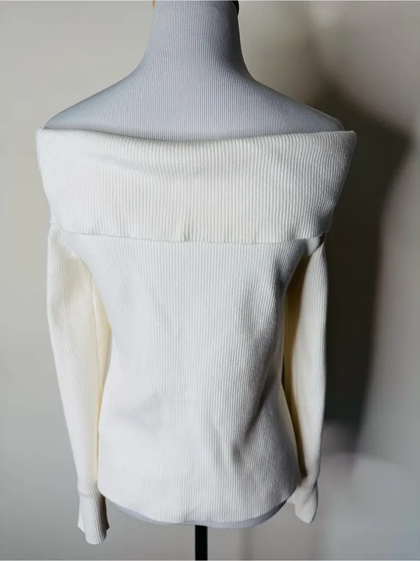 Abercrombie Cream Off Shoulder Ribbed Sweater NWT L - Image 6
