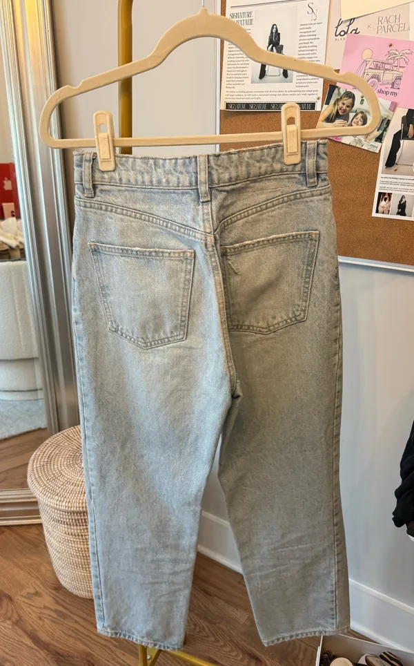 Zara Light Wash Jeans - Image 2