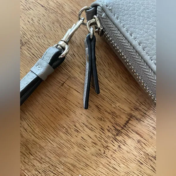 Free with purchase 🛍️Anne Klein” wallet - Image 6