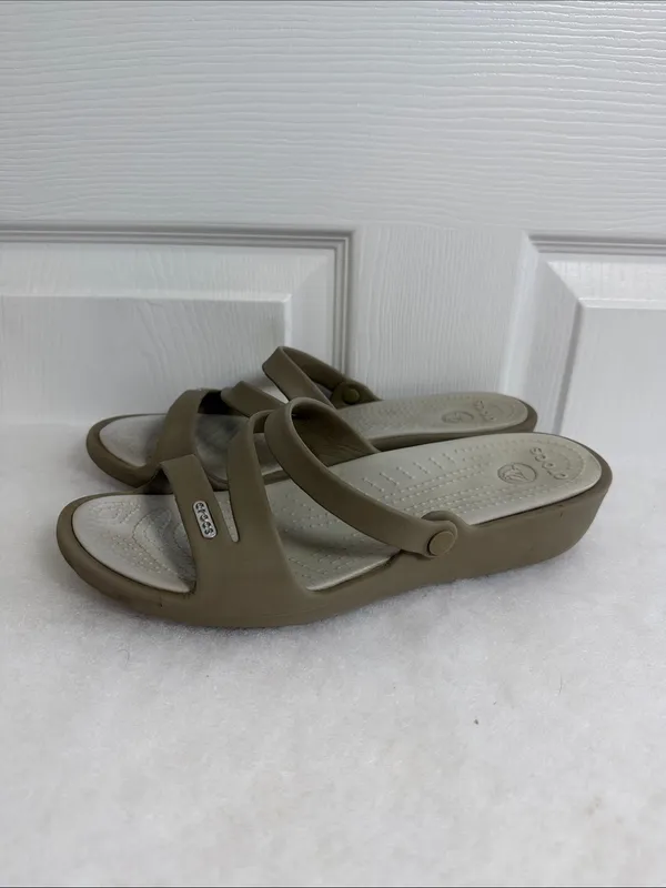 Women's Crocs Swiftwater Beige Slip On Size 8 - Image 5