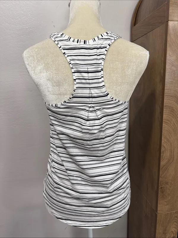Lululemon Black & White Striped Racerback Tank size 4 - Image 3