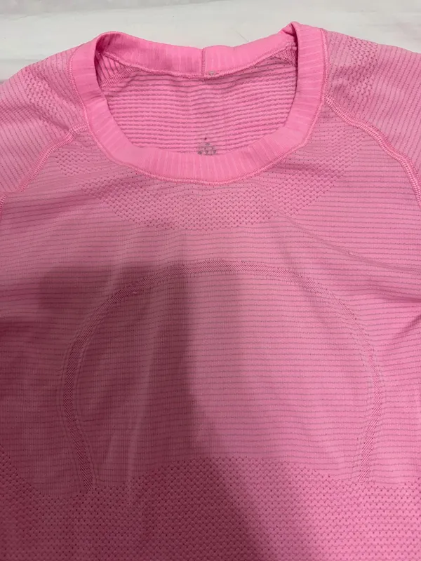 Swiftly Tech Lululemon Short Sleeve Shirt - Image 3