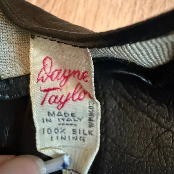 Dayne Taylor Leather Gloves Women S Black Excellent Silk Lined Made in Italy - Image 3