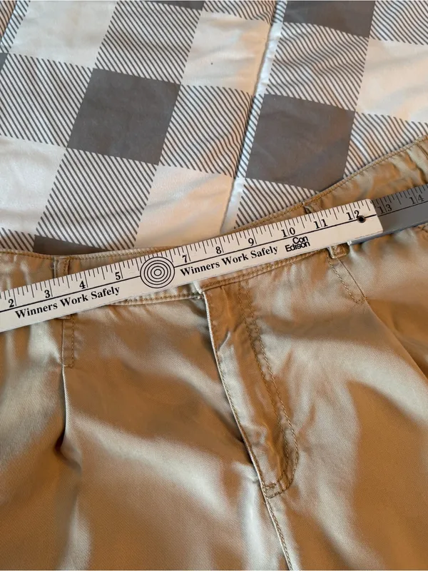 LOFT women’s pleated front slacks Tan size Medium - Image 4