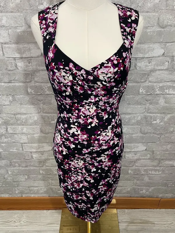 White House Black Market sleeveless floral print sheath dress - Image 2