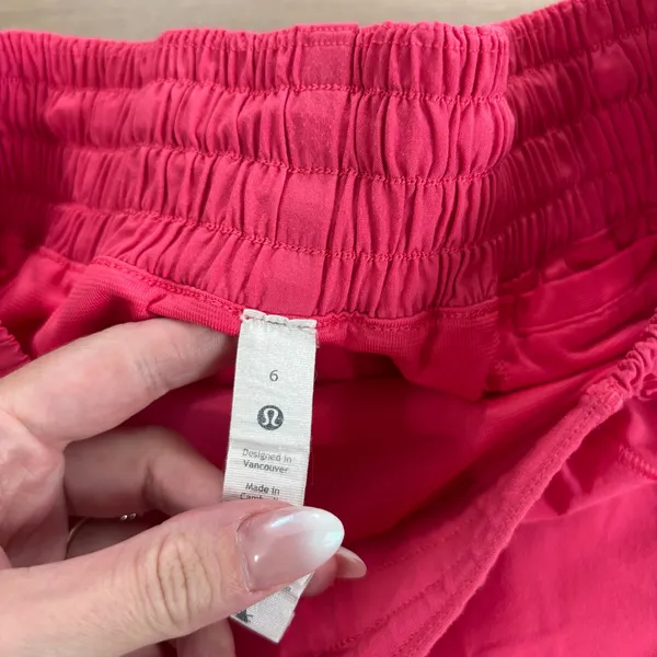 Lululemon Hotty Hot High-Rise Lined Short 4" Lip Gloss Pink Women Size 6 - Image 2