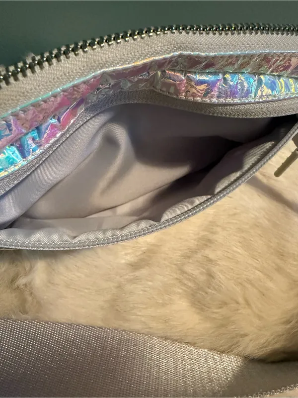 Lululemon Everywhere Iridescent Belt Bag Silver - Image 5
