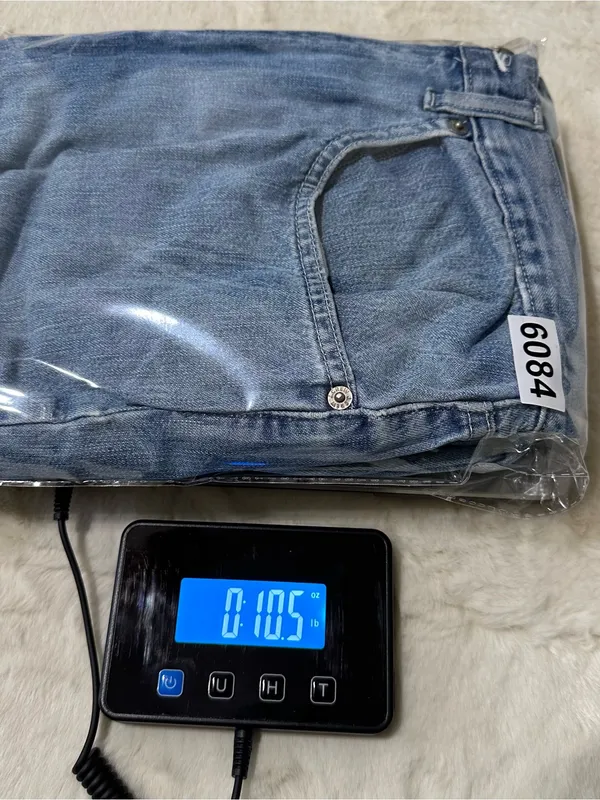 J. Crew Vintage Made in the US Women's Size 10 Light Blue Wash Mom Jeans - Image 7