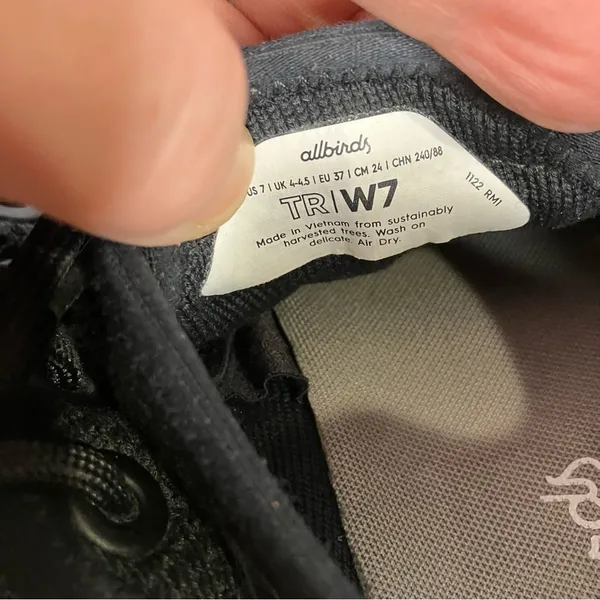 Allbirds Tree‎ Runners wool sneakers in black size 7 - Image 7