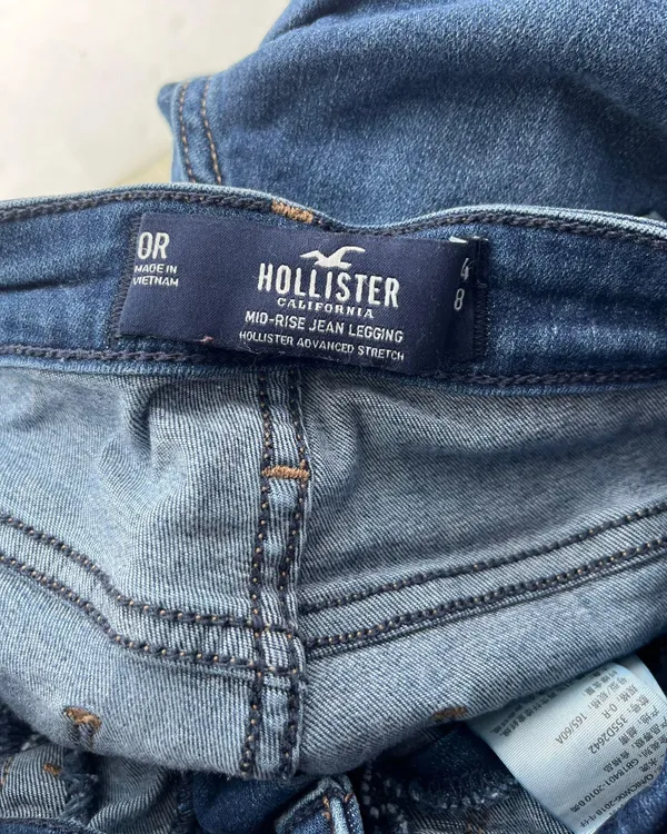 Hollister Jeans - Image 3
