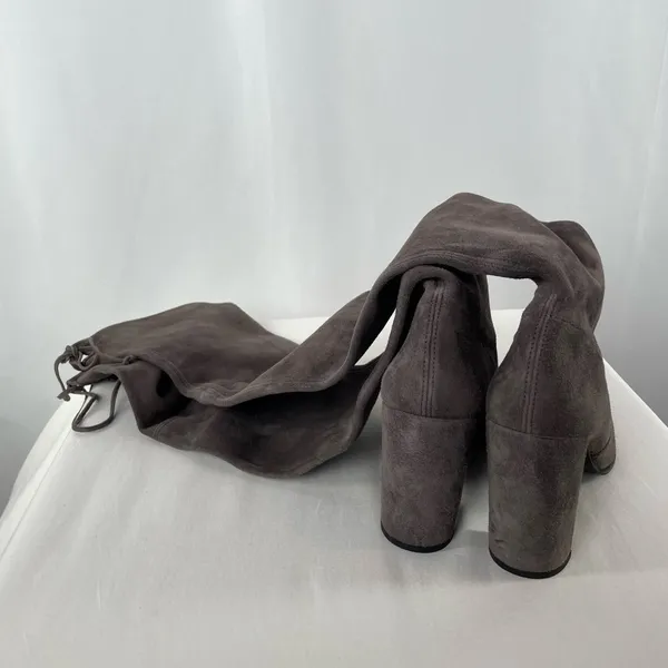 Stuart Weitzman‎ Highland Suede Over The Knee Heeled Boot in Grey Size 9.5 - Image 5