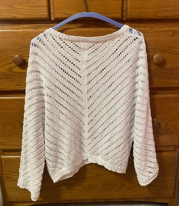 White Long Sleeve Sweater Size M - Image 2