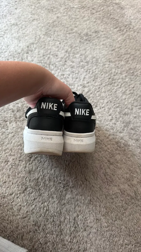 Nike Shoes - Image 2