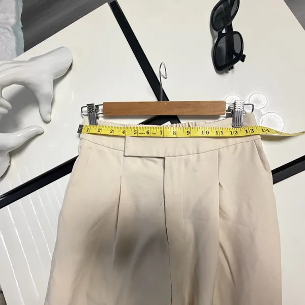 ✨ Women’s Cream High-Waisted Wide-Leg Pleated Trousers (Size M) ✨ - Image 7