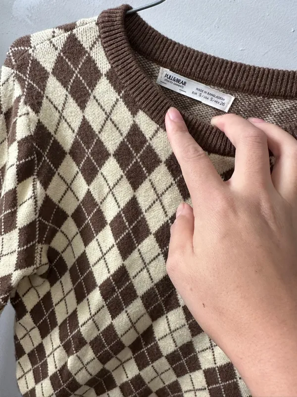 Pull&Bear Brown and Cream Argyle Crewneck Sweater - Image 3
