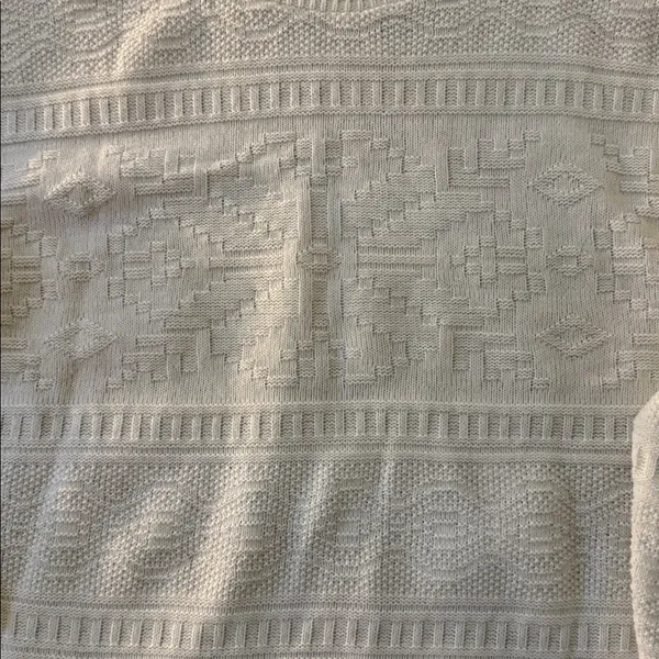 Basic Editions vintage unisex Men's Womens Cream white Crewneck Sweater medium - Image 2