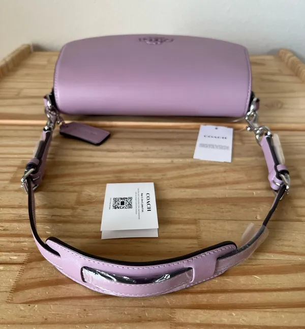 Coach Andrea Shoulder Bag - Image 6