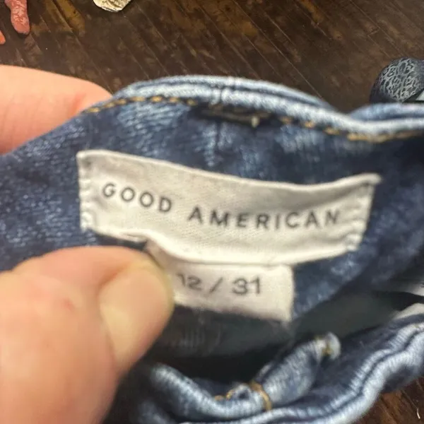 Good American distressed stretchy 12/31 good legs jeans - Image 2