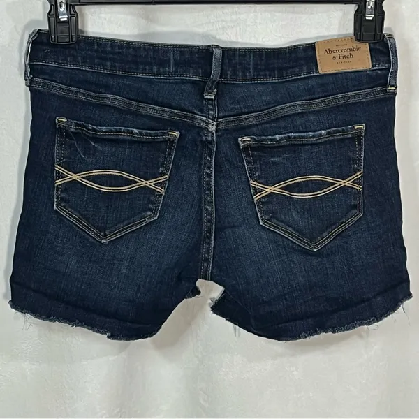 Abercrombie & Fitch Customized Distressed Shorts Size‎ 27/4 - Image 2