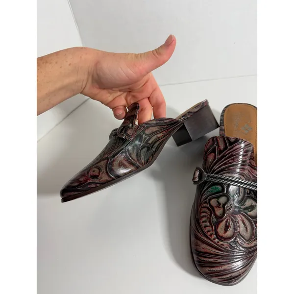 Patricia Nash Leather Slip On Mules Womens Size 6 - Image 5