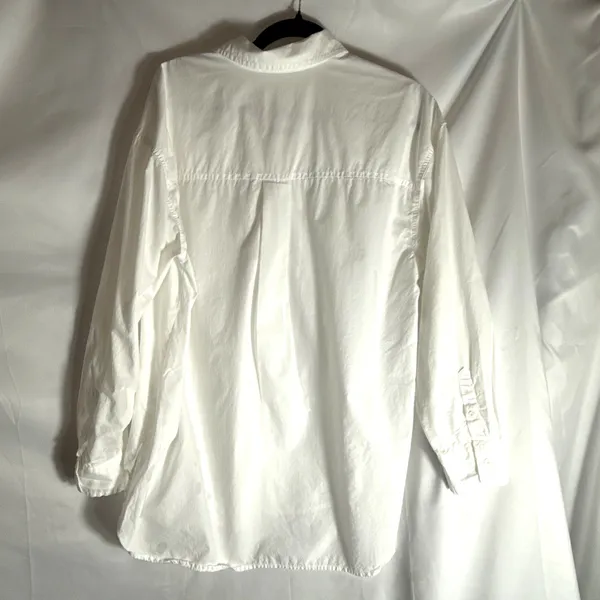 Universal Threads Button Up Shirt Woman Large White Cotton Long Sleeve Collared - Image 2