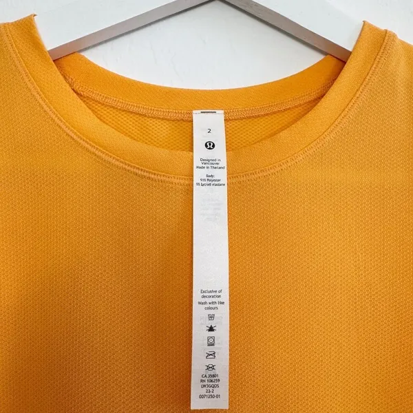 Lululemon Shirt Size 2 Orange Mango‎ Dream High Neck Running Sporty Clean Girl - Image 4