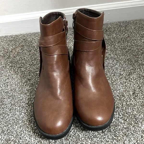 Glaze Brown booties - Image 2