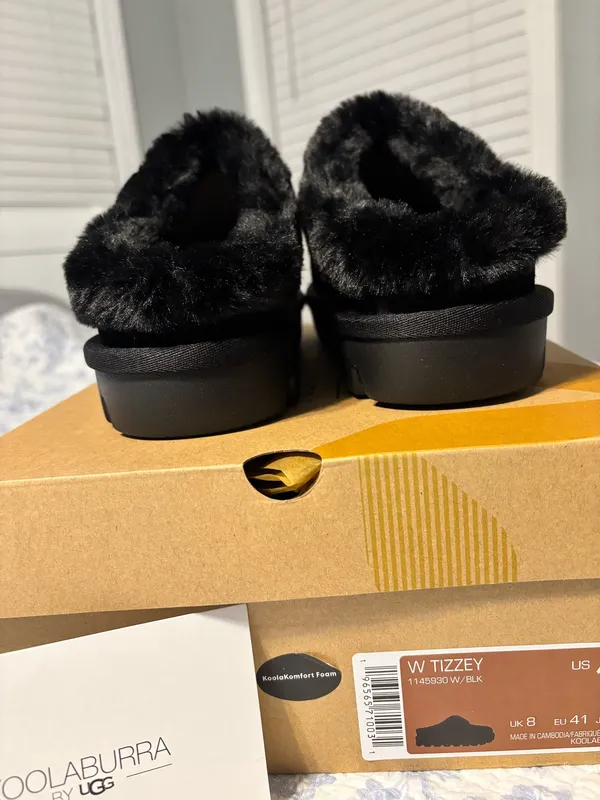 Koolaburra by UGG Women’s “Tizzey” Black Suede Platform Slippers Size 10 NIB - Image 4