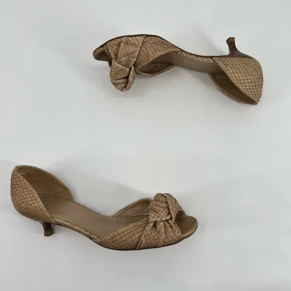 Stuart Weitzman tan snake-embossed leather D'Orsay kitten heels knotted vamp 6.5 - Image 7