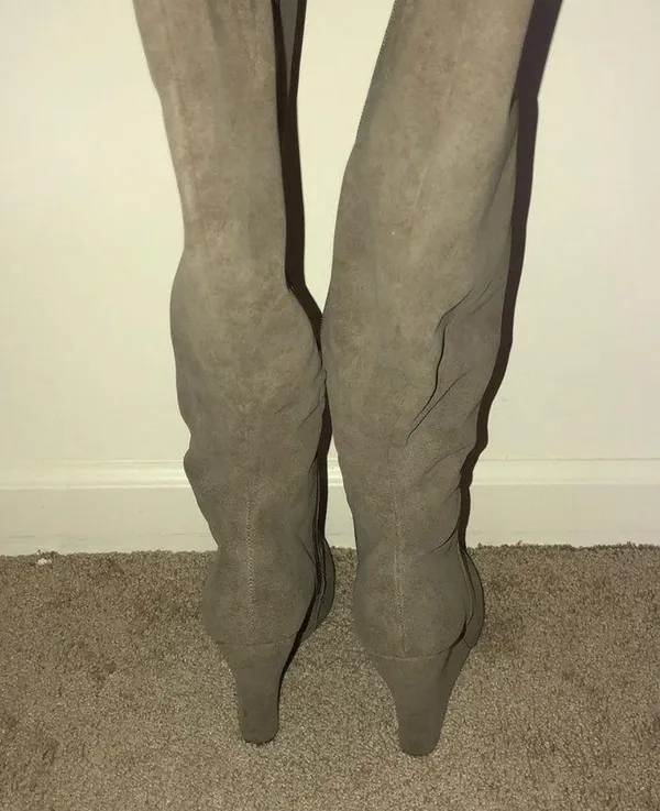 Tan:Olive Wedge Boots Size 9 - Image 5