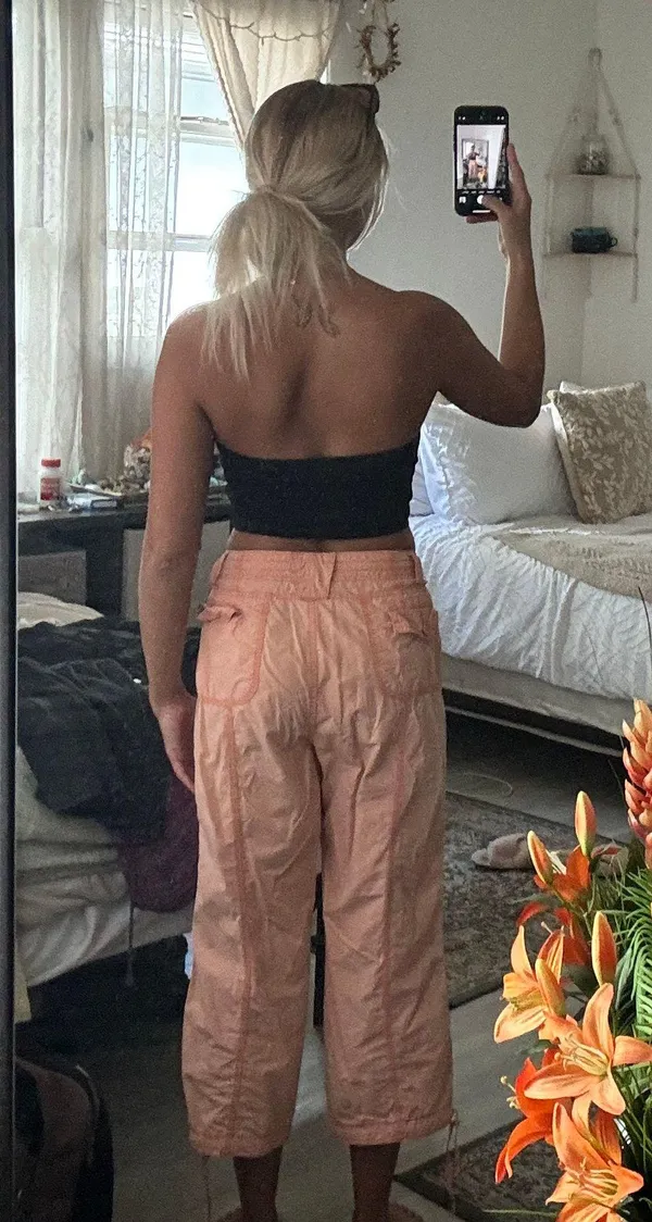 Light Peach Mid Length Cargo Type Pants - Image 3