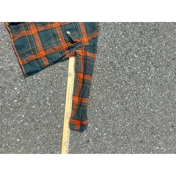 American Eagle Cropped Flannel Shirt Green Orange Plaid Raw Hem Small - Image 5
