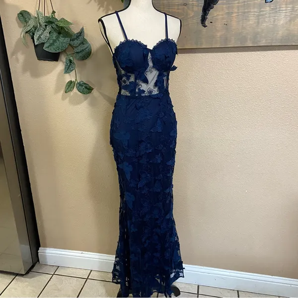 NWOT Navy Blue 3D Floral Appliqué Sheer Panel Gown Size Small - Image 7