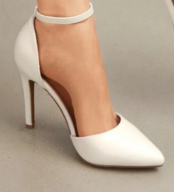 White Pointed Heels Size 9.5 - Image 2