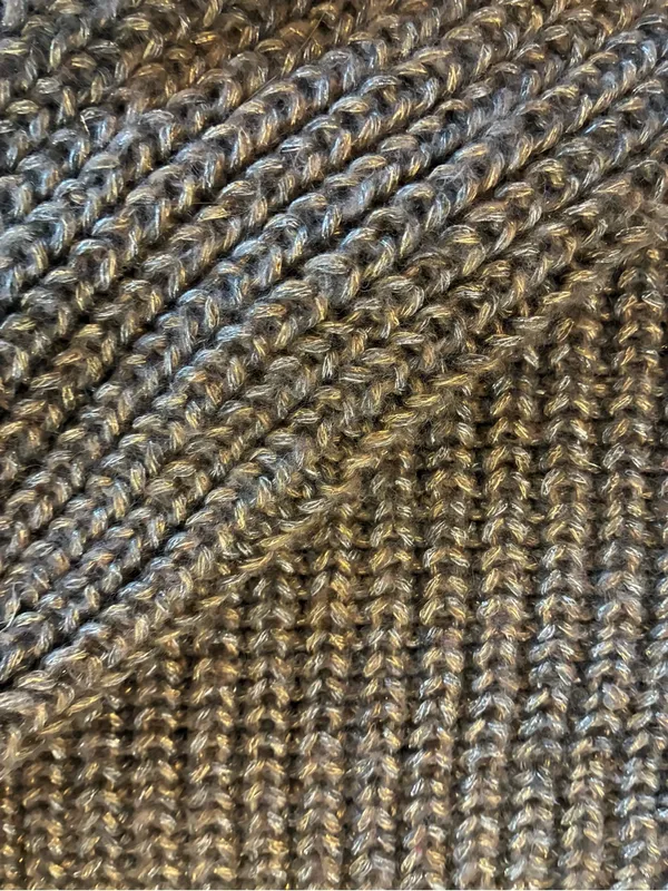 GAP Women’s Size Medium Tall Gray Chunky Knit Button-Up Cardigan - Image 4