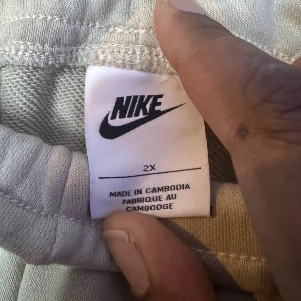 Nike Women's Cream Athletic Shorts - Image 3