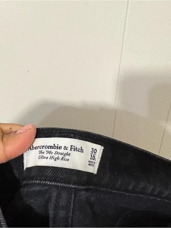 Abercrombie & Fitch 90s Straight Ultra High Rise Black Jeans Size 10 - Image 8