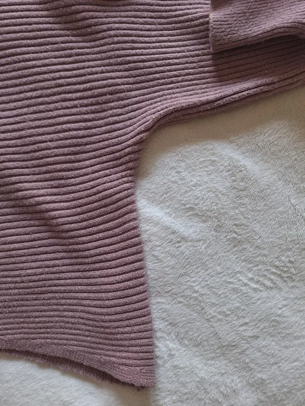 Anthropologie Ribbed Knit Sweater M Oversized Asymmetrical Mauve Purple Pullover - Image 5