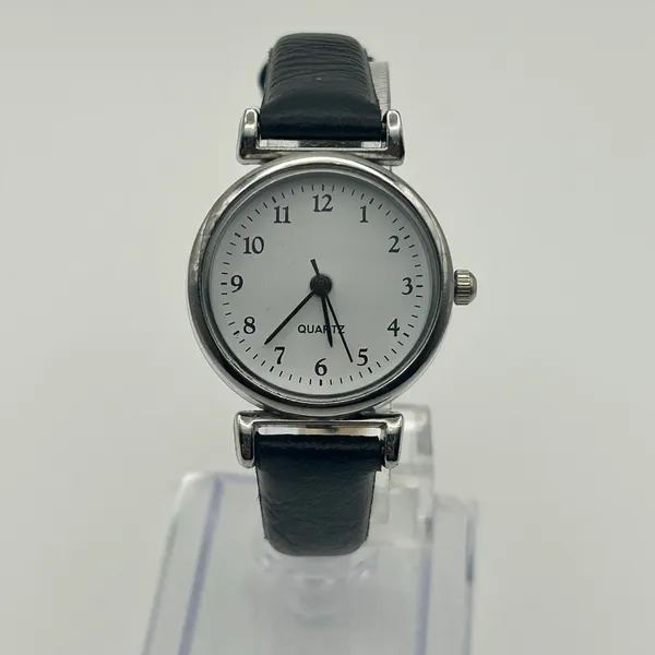 Women’s Silver Classic Quartz Watch Black Leather Working - Image 2