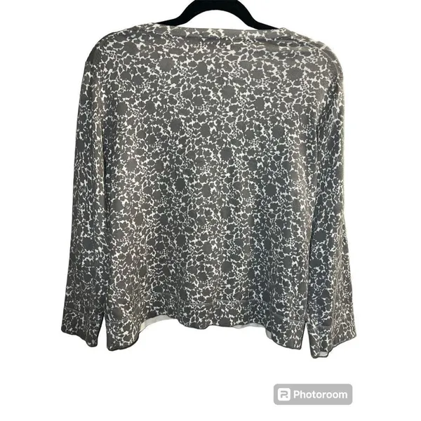 ✨Boden Cropped Button Down Grey Floral Sz 16 Cardigan✨ - Image 7