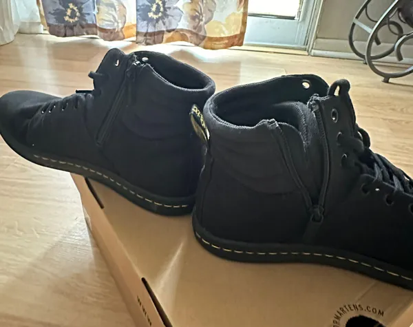 Rozarya Dr Martens - Image 4