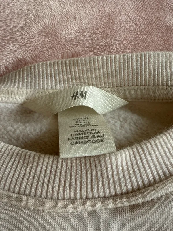 H&M Crewneck - Image 2