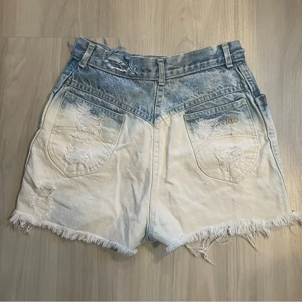 Chic Ombre dip dye ripped blue white denim jean shorts size 2 frayed hem - Image 7