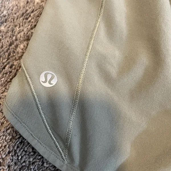 Lululemon Hotty Hot Shorts - Image 4